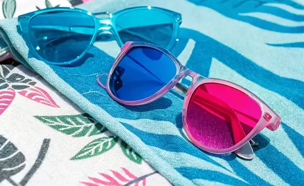 Colored Lens Sunglasses: Vibrant Shades to Boost Your Summer Look