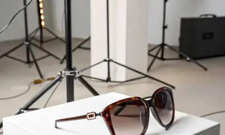 Best Square Sunglasses for Round Face: Top Frames That Truly Flatter