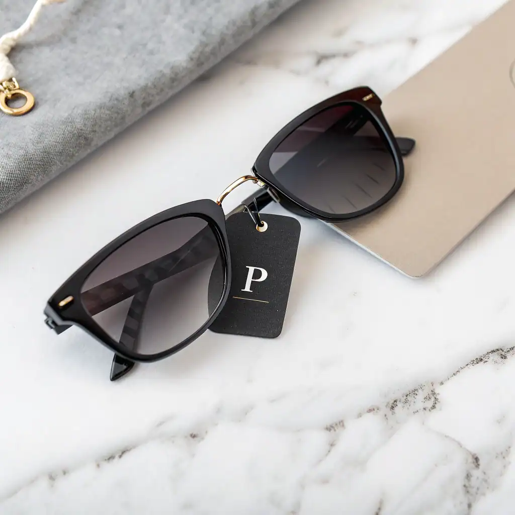 polarised vs non polarised sunglasses context